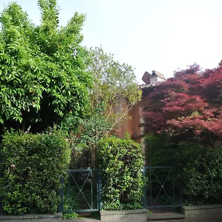 Apartment Appartamento Garden Palatino